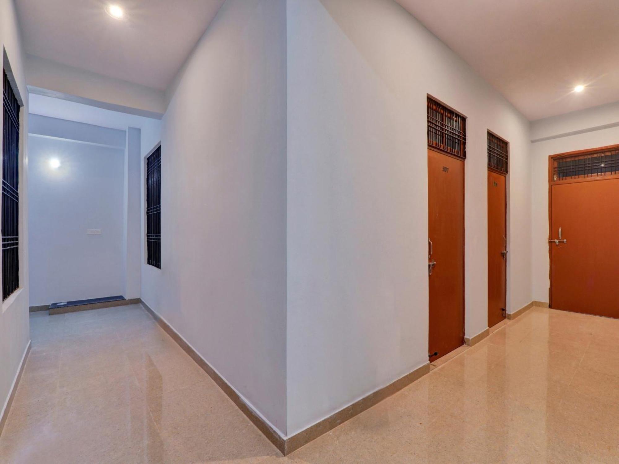 Hotel O Aradhya Galaxy Bhauli 外观 照片