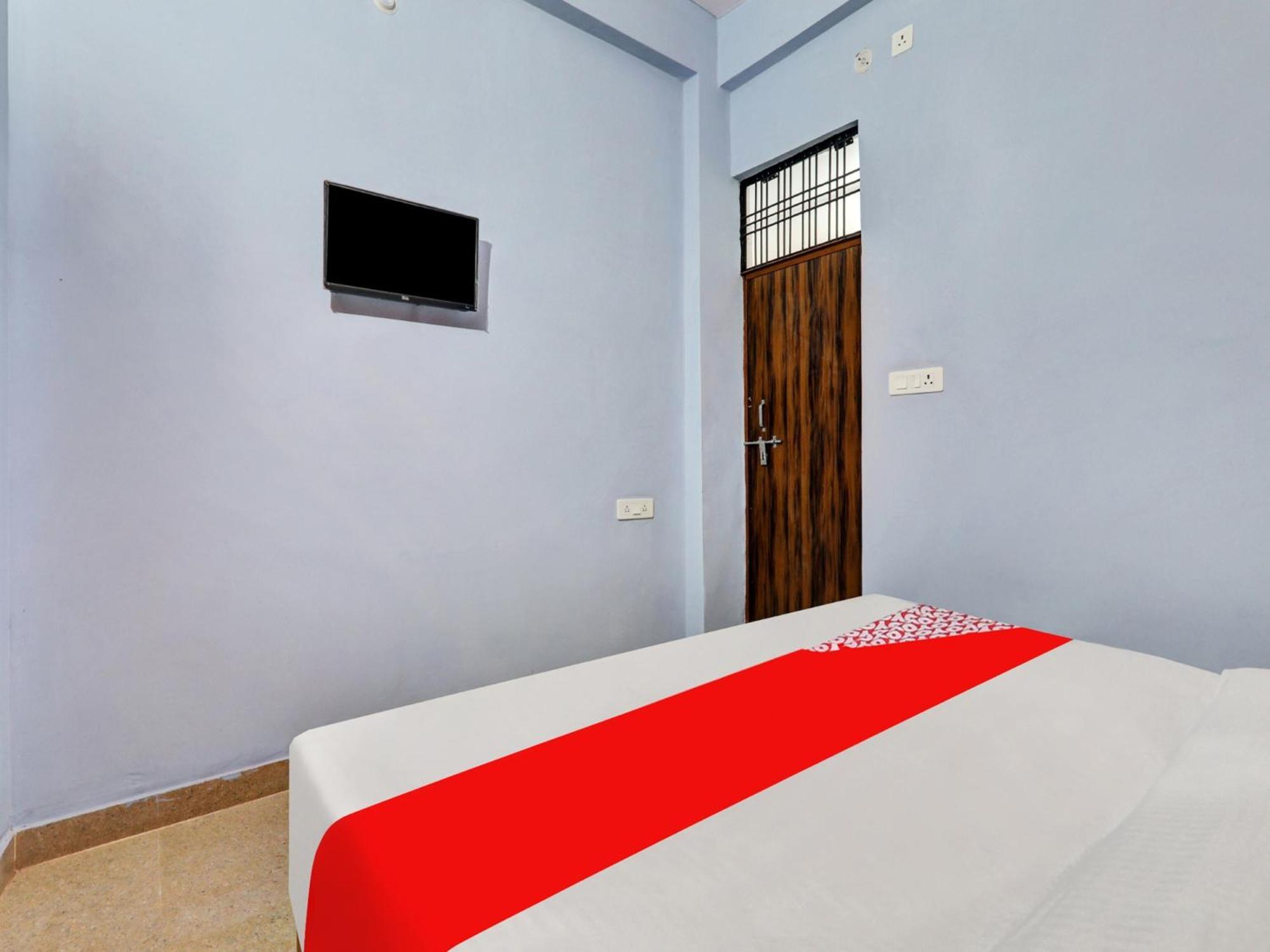 Hotel O Aradhya Galaxy Bhauli 外观 照片